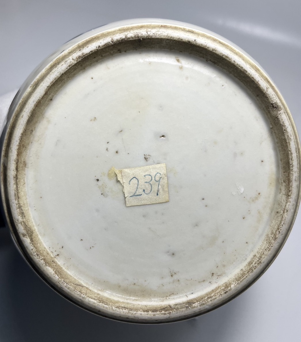 康熙青花锦地四开光博古花鸟纹茶罐 流中国美術 径30cm