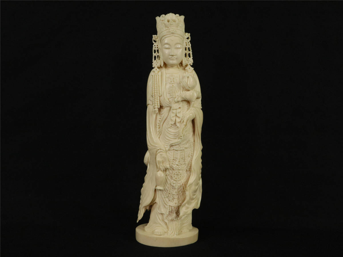 象牙風 東洋彫刻 仏像 置物 観音菩薩 「光之」在銘 本象牙 美しい観音