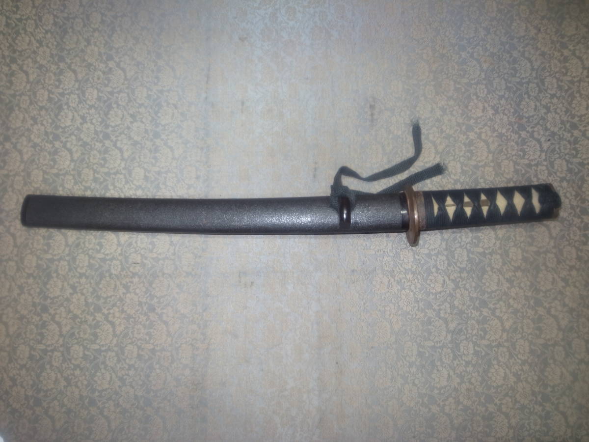 【驚きの破格値】 日本刀 短刀 拵え 良い状態(鍔、刀装具)｜売買されたオークション情報、yahooの商品情報をアーカイブ公開 - オークファン 鍔、刀装具