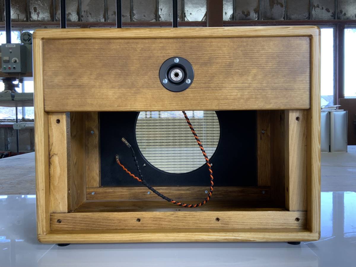 スピーカーキャビネット 8インチ仕様 自作品 メープル色 オーディオの 