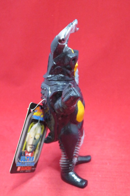 3ー2 ウルトラ怪獣　帰ってきたウルトラマン　1983年　第1期初版　プラタグ付 ウルトラ怪獣 帰ってきたウルトラマン 1983年 第1期初版 プラタグ付