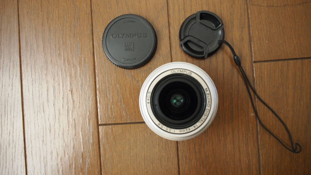 【正常動作品】オリンパス OLYMPUS マイクロフォーサーズマウント レンズ M.ZUIKO DIGITAL 14-42mm f3.5-5.6 OLYMPUS オリンパス レンズ SYSTEM 完全解説オリンパスOMマウント・フォーサーズ・マイクロフォー MSC