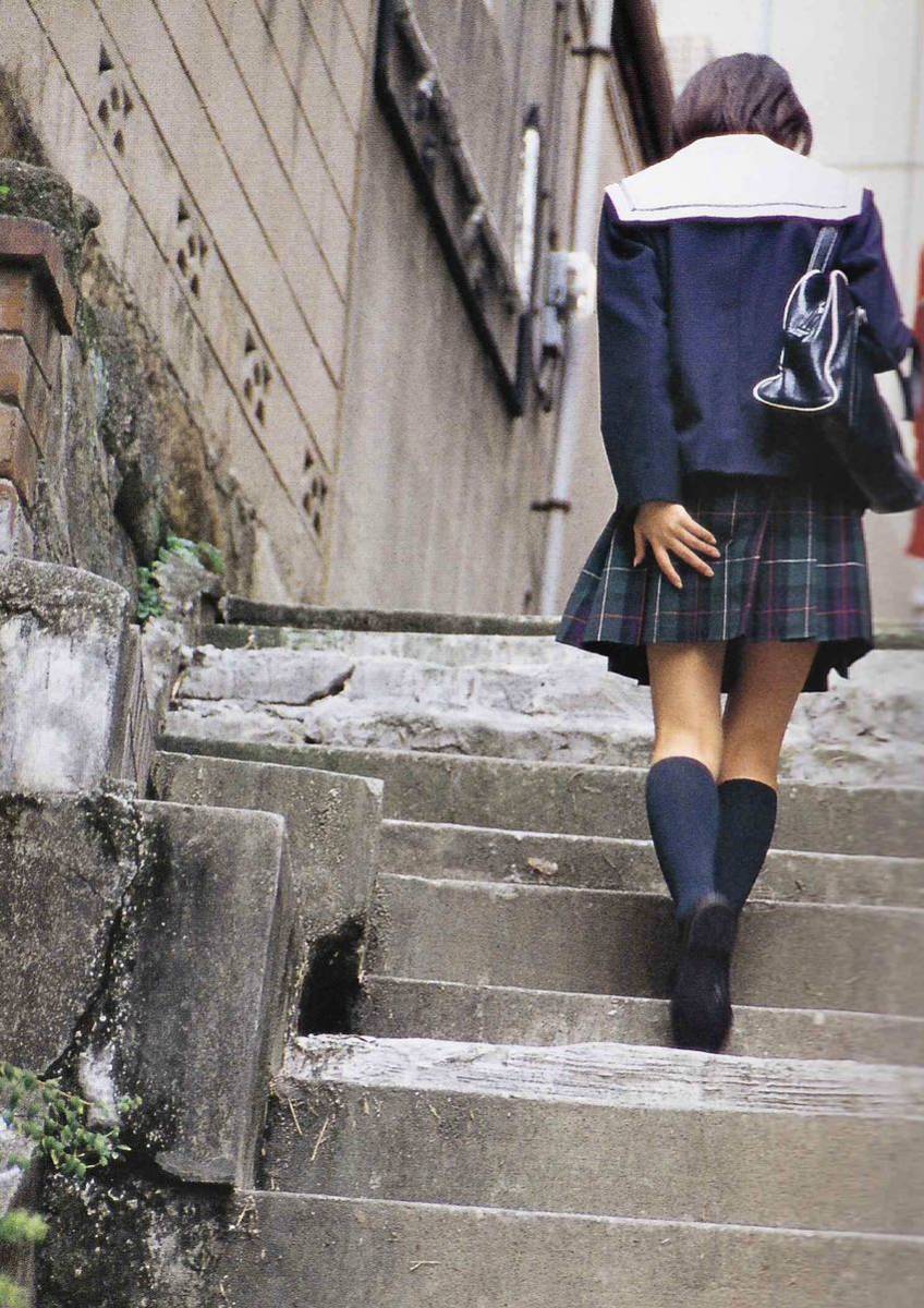 写真集◎松本まりか『私生活。17才。』ハードカバー＊上製本｜2002年