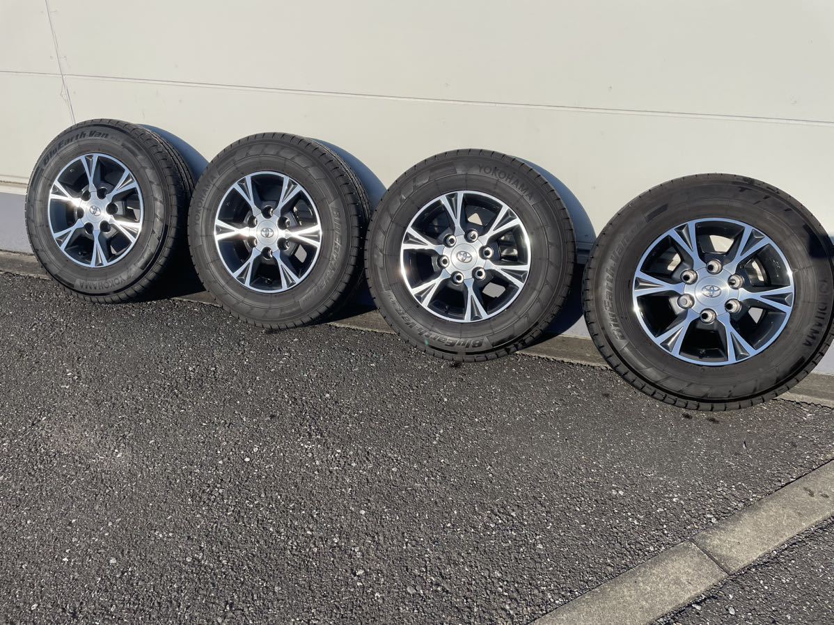 美品　ハイエース　200　純正アルミホイール、タイヤ 、ナット付　４本セット ハイエース 195&frasl;80R15 純正 U85107227 №B250214-B2&frasl;6H 0