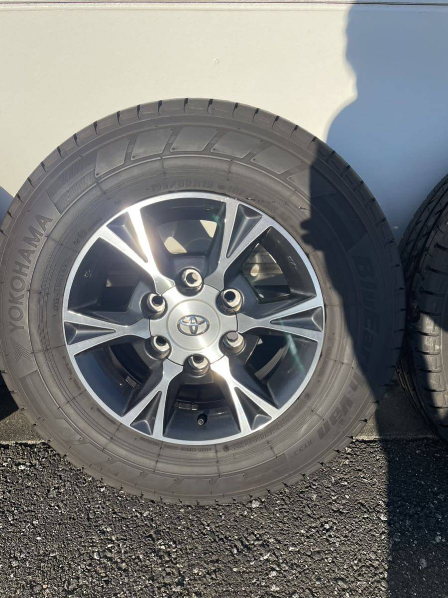 美品　ハイエース　200　純正アルミホイール、タイヤ 、ナット付　４本セット ハイエース 195&frasl;80R15 純正 U85107227 №B250214-B2&frasl;6H 0