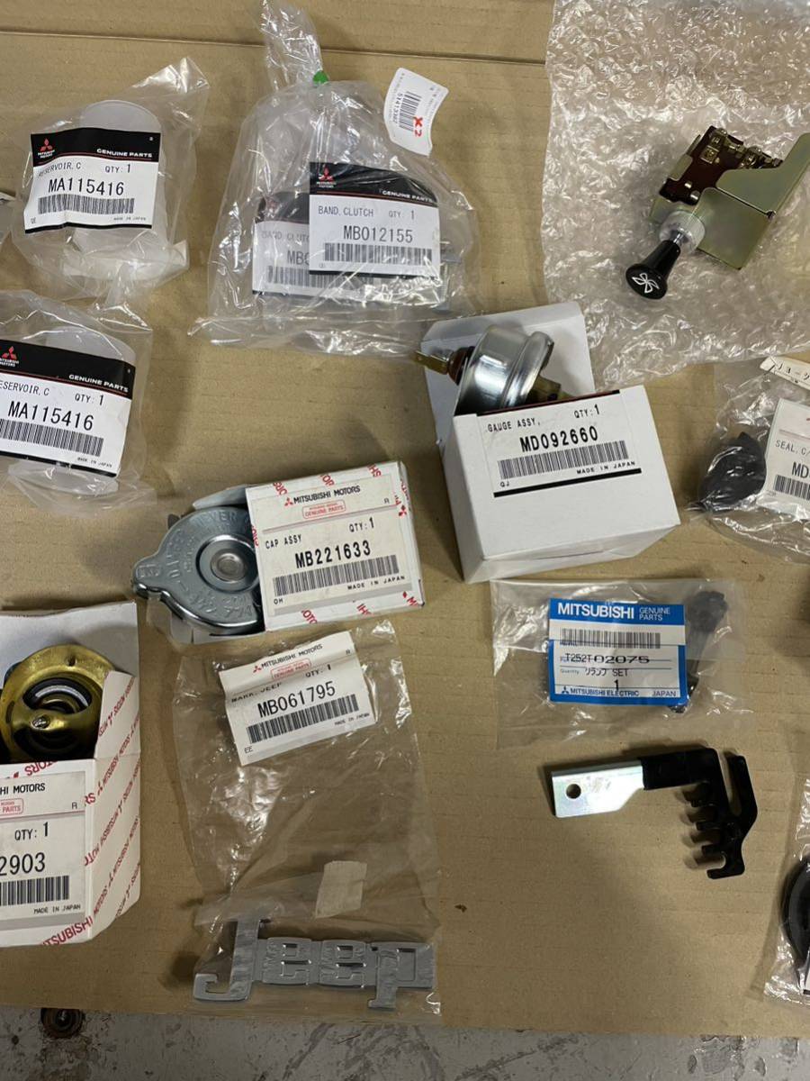三菱ジープ jeep 未使用純正部品 色々セット(エンジン、過給器)｜売買