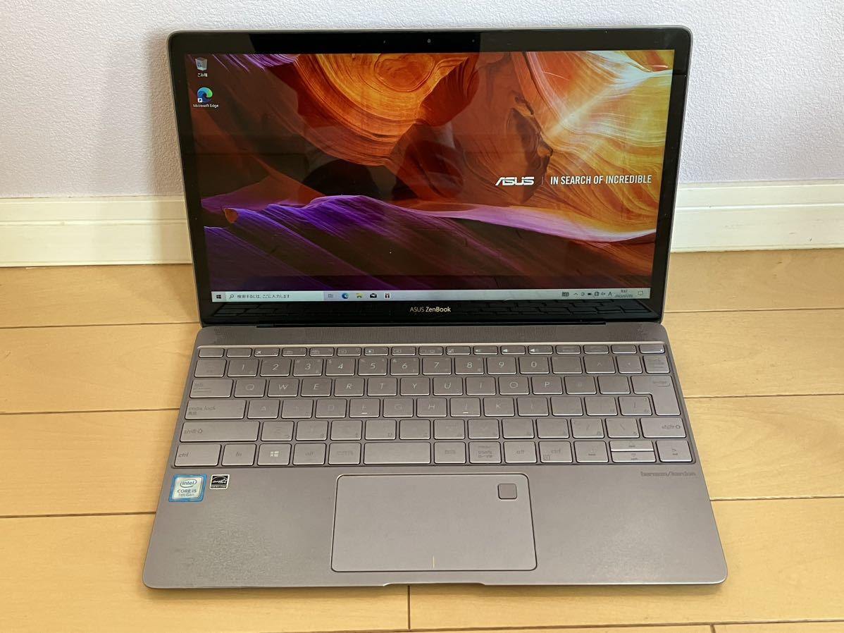 薄さ11.9mm第7世代Corei5+SSD256G+8Gメモリ 12.5型FHD