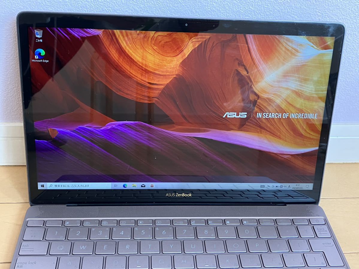 薄さ11.9mm第7世代Corei5+SSD256G+8Gメモリ 12.5型FHD