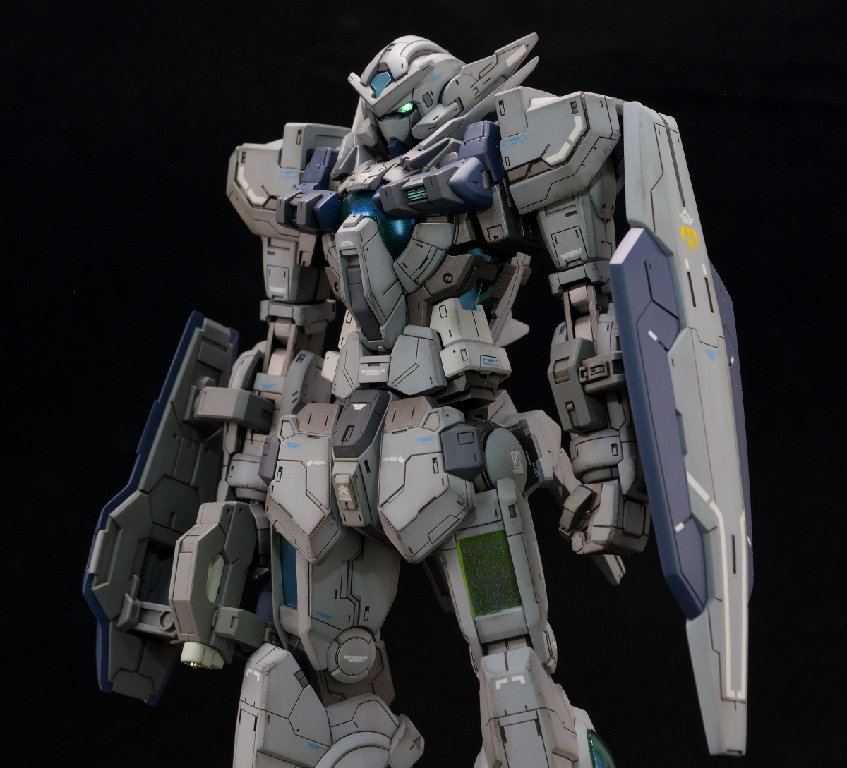 完成品 MG 1/100 ガンダムアストレア 塗装済み 改修品 (完成品)｜売買