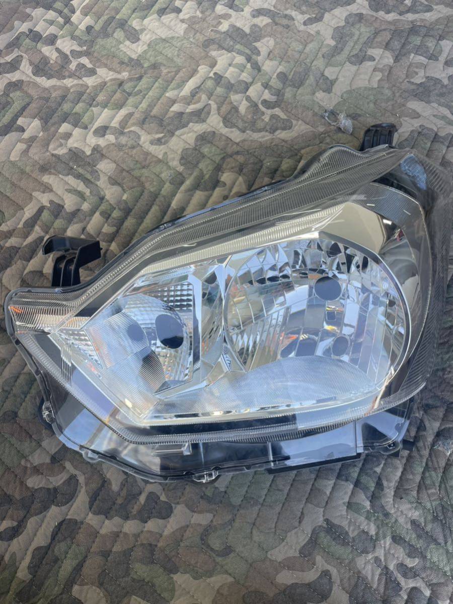 ミライース　LA350S　LA360S ヘッドライト　100-69043　美品