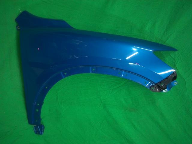 ＣＸ－５ LDA-KE2FW 右Fフェンダー XD SH-VPTS 41B KD53-52-111A