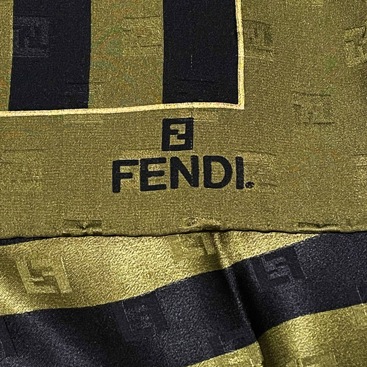 フェンディ FENDI 希少 美品 ヴィンテージ シルクスカーフ ストール 
