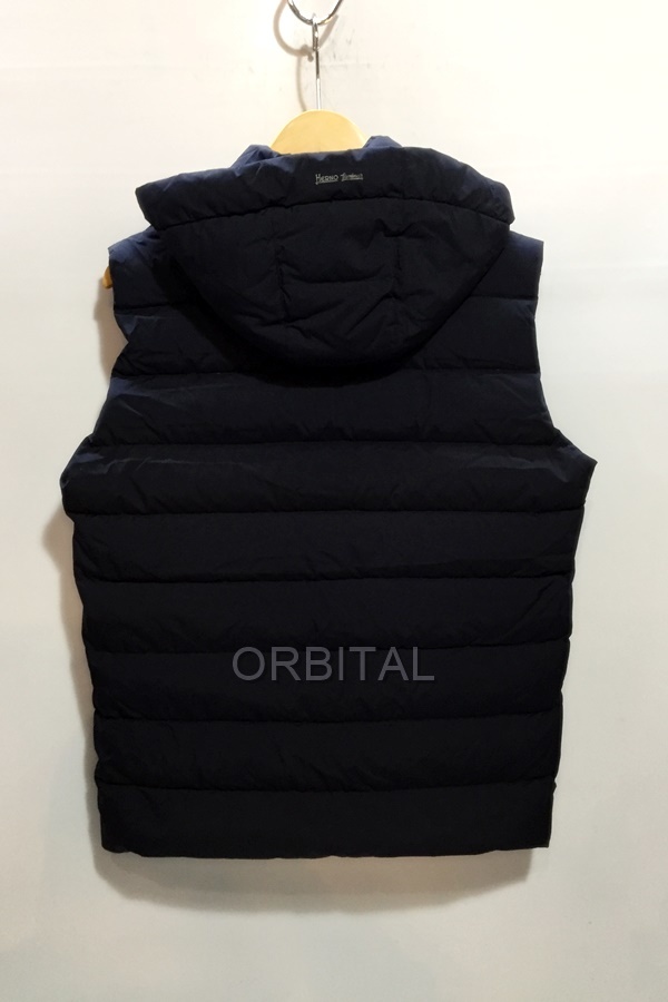 代官山 HERNO Laminar ヘルノラミナー 国内正規 GORE-TEX ゴアテックス ダウンベスト サイズ46 ネイビー(その他 ...