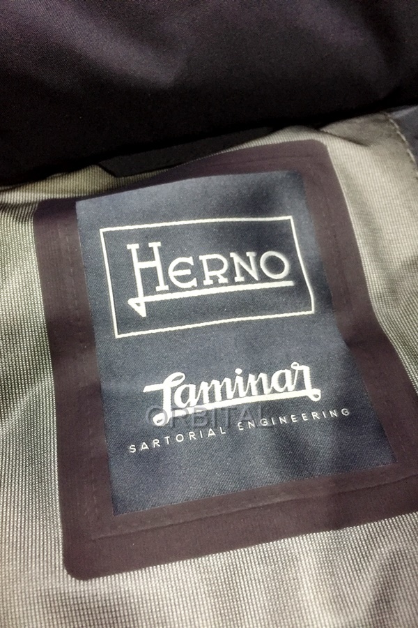 代官山 HERNO Laminar ヘルノラミナー 国内正規 GORE-TEX ゴアテックス ダウンベスト サイズ46 ネイビー(その他 ...