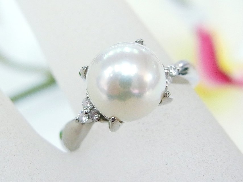 ◆Ｍａｒｉｅ◆Pt900アコヤ真珠花珠級8.8mmダイヤリング 【新品】E227