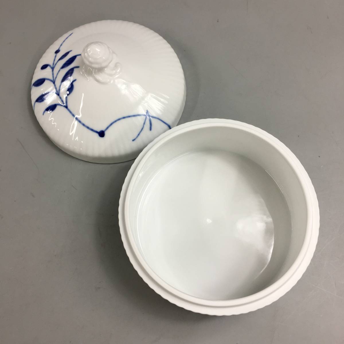 ☆D01535【ほぼ未使用品】ROYAL COPENHAGEN ロイヤルコペンハーゲン