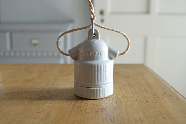 フランス アンティーク オフ白コード 陶器 ソケット ランプ 吊下