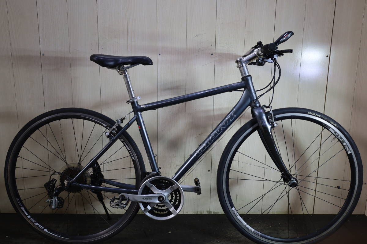 稀少良品！！GIANT ESCAPE R2 700C アルミ+カーボンフォーク 24速 