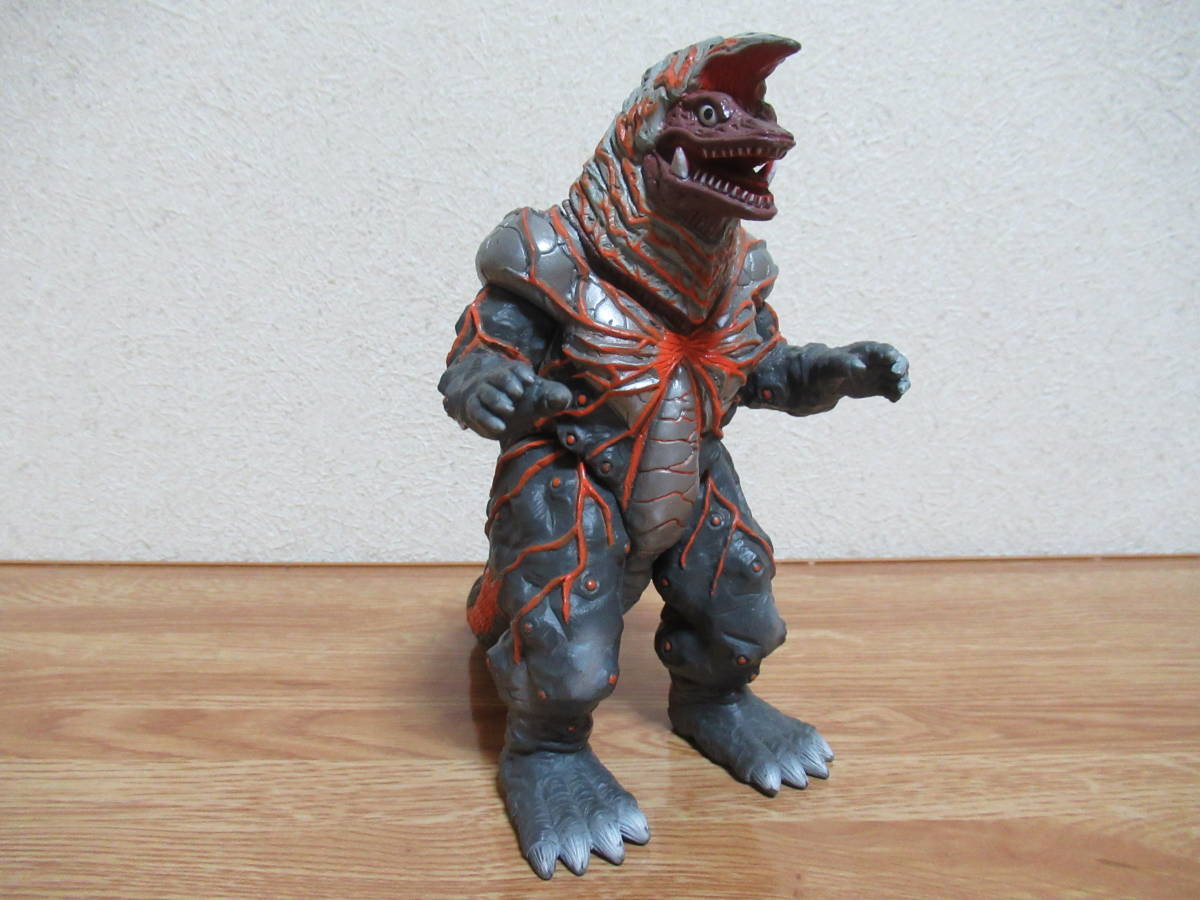 バンダイ 強化ゴルザ 怪獣ソフビ ウルトラマンティガ パワータイプ