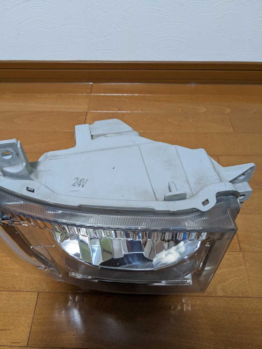 いすゞ ISUZU ギガ エルフ 純正 右LED ヘッドライト 24V KOITO 100