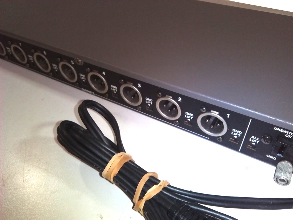 Line TASCAM Converter XLR to RCA 0 Channel Balanced LA-81