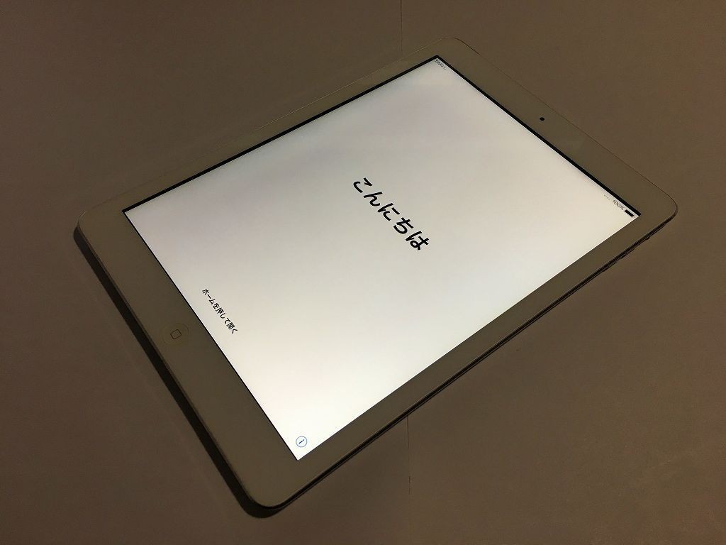 [U9-050　au　iPad Air　Wi-Fi+Cellular　A1475　64GB　ジャンク　判定○