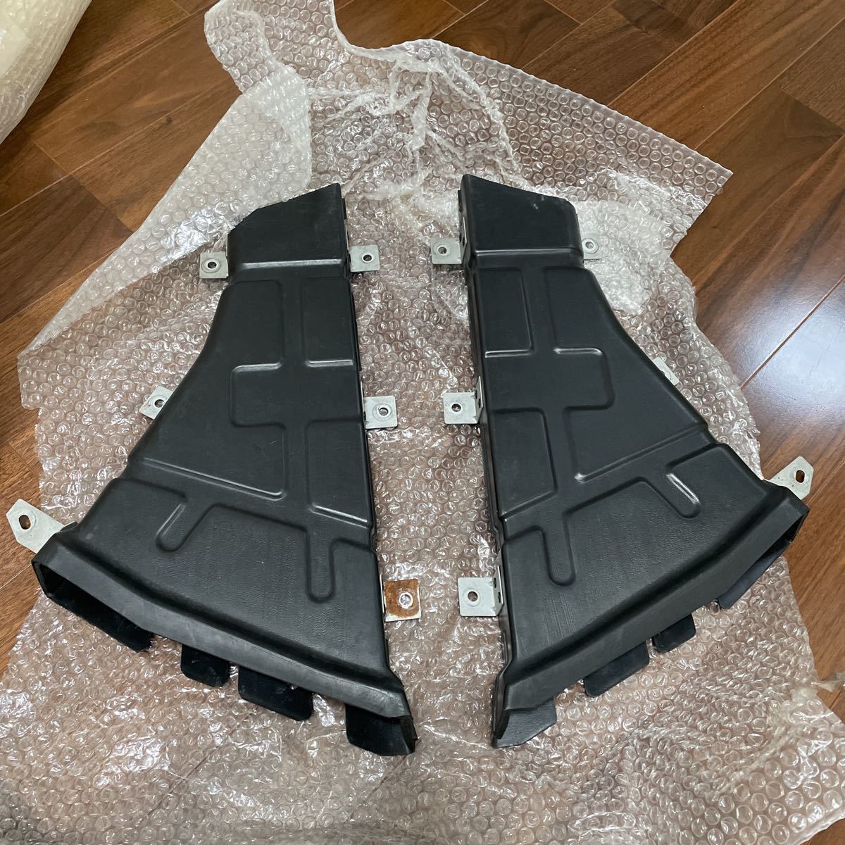 BCNR33 ブレーキエアガイド 美品 割れなし スカイラインGT-R ニスモ