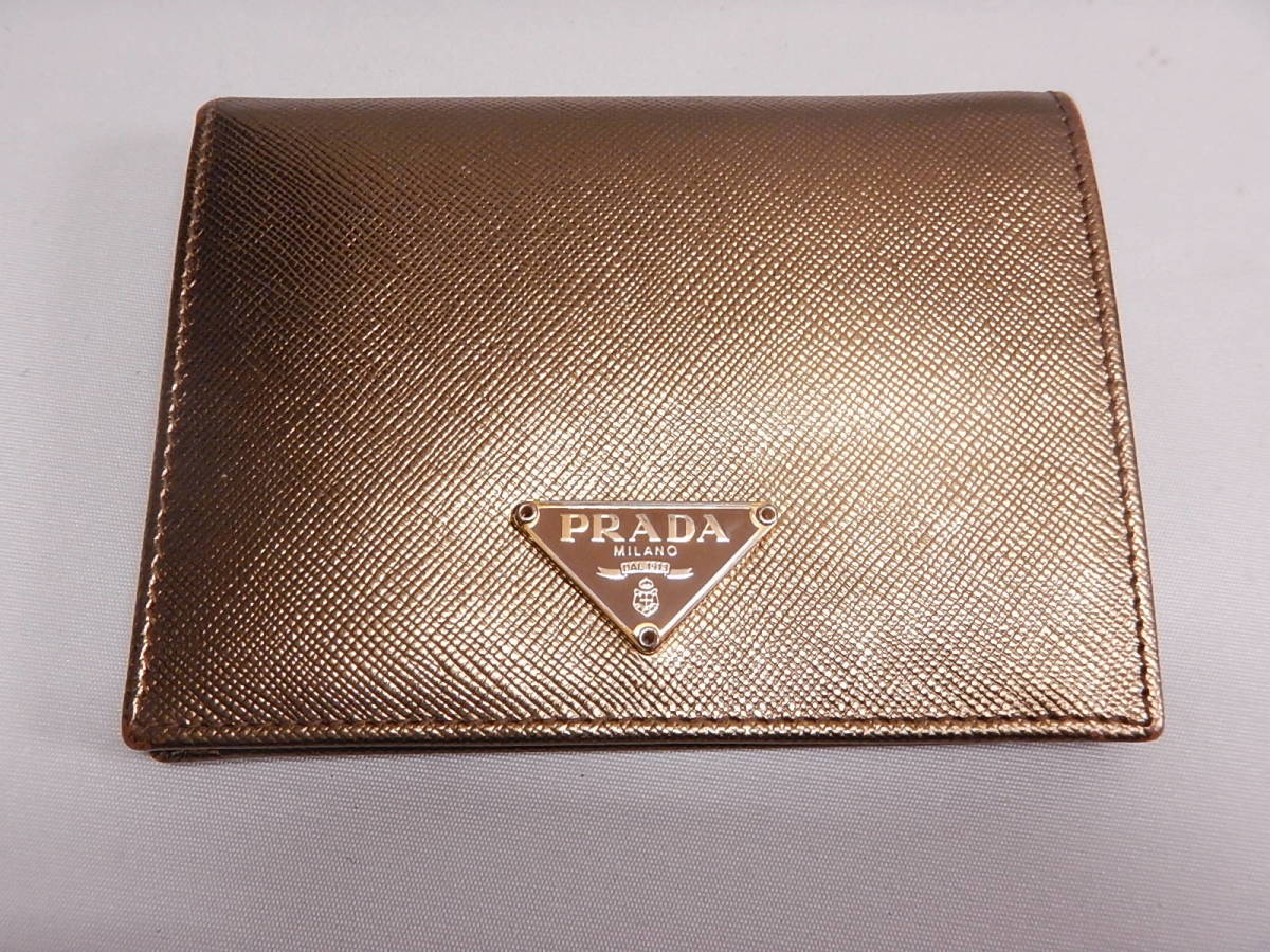 美品 プラダ サフィアーノ トライアングル 二つ折り財布 箱 プラダ PRADA PRADA 二つ折り財布 1MV204 QHH サフィアーノ