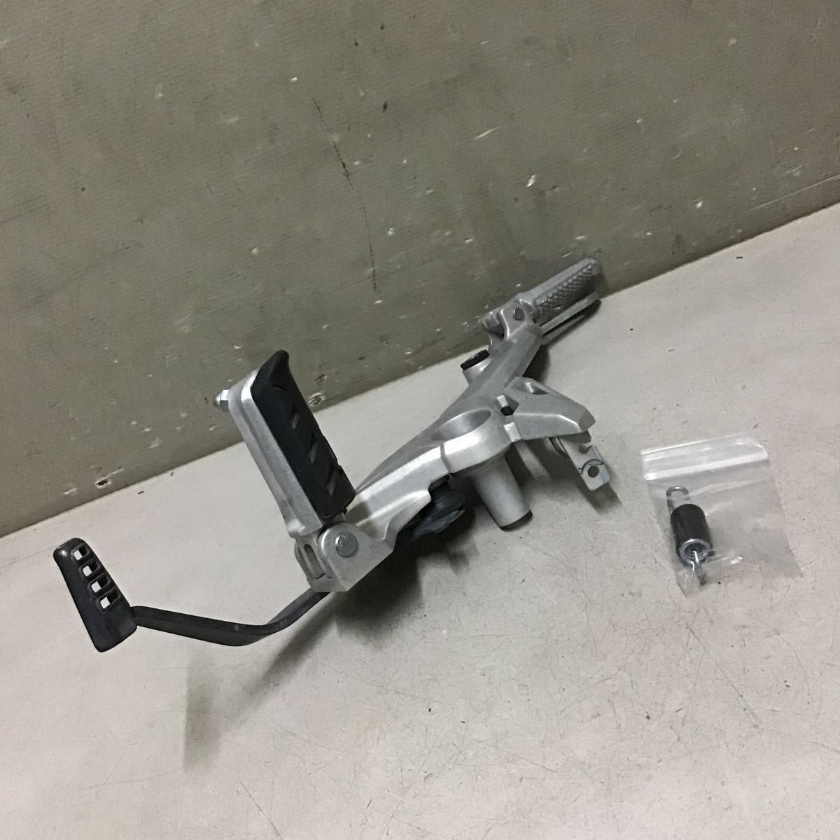 a31-18 ホンダ グロム JC75 ステップ ブレーキペダル セット 右 動作確認済み 純正部品 走行距離997km