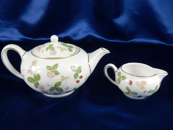WEDGWOOD ワイルドストロベリー ティーポット 他 8点 O33 【公式通販】
