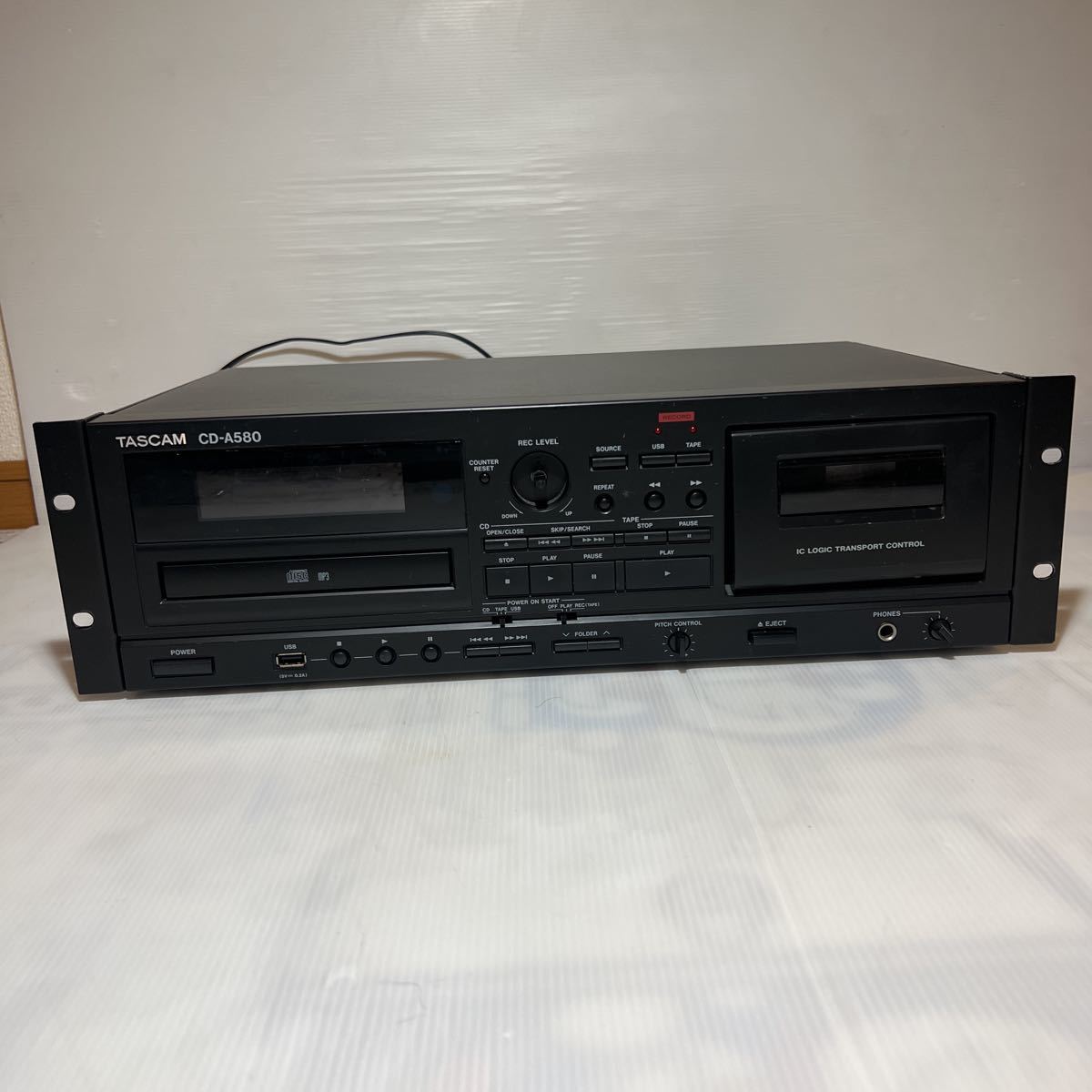 TASCAM CD-A580 CDデッキ CDプレイヤー カセットデッキ 音響機材