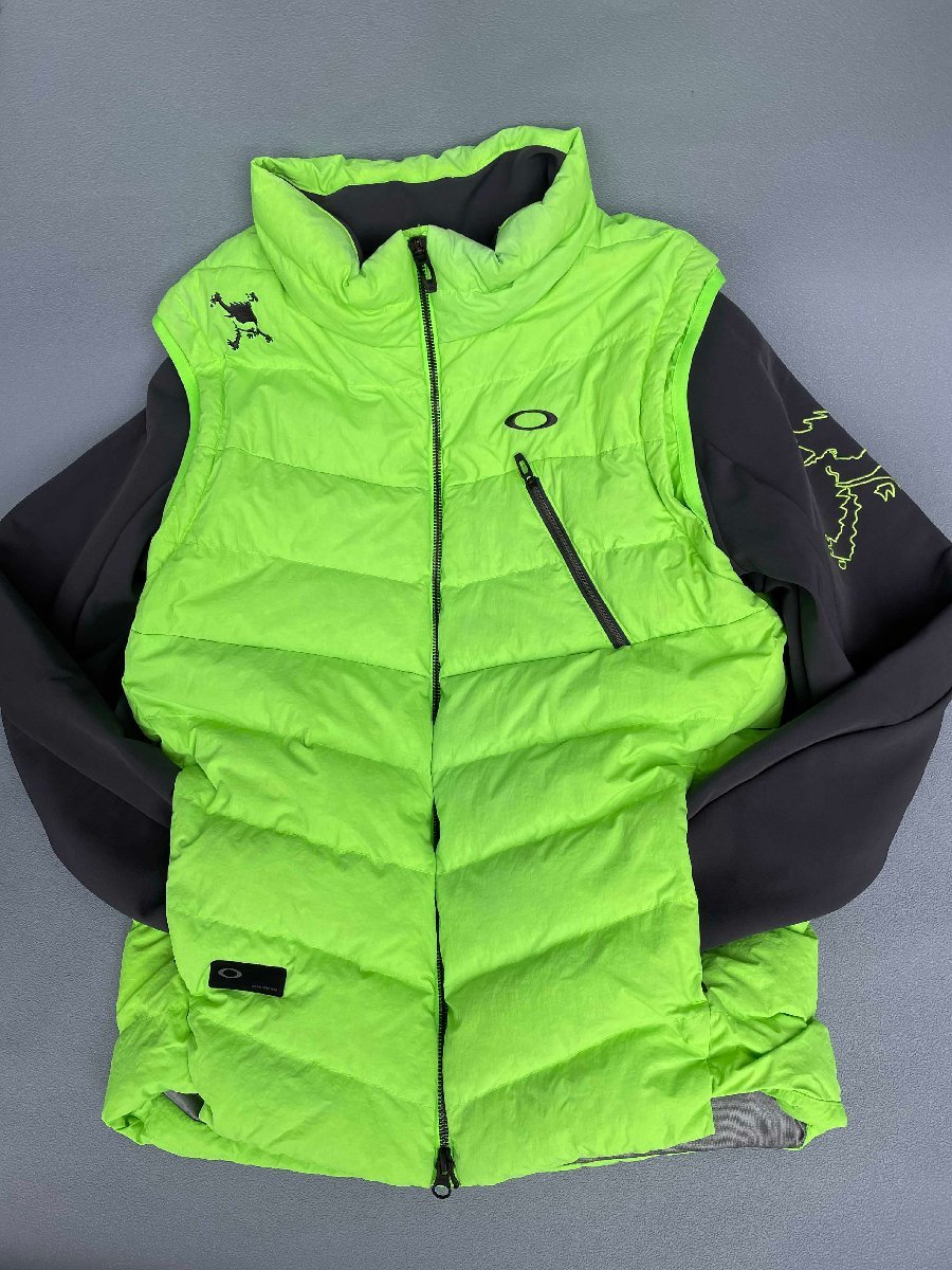 オークリー スカルダウンベスト Mサイズ 新品Mサイズ (オークリー