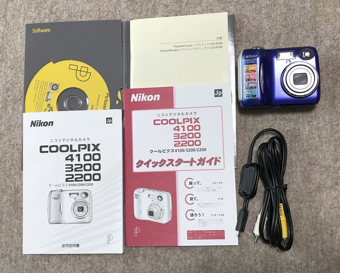 美品】Nikon COOLPIX A10 単三電池 レッド 人気カラー 希少 ニコン