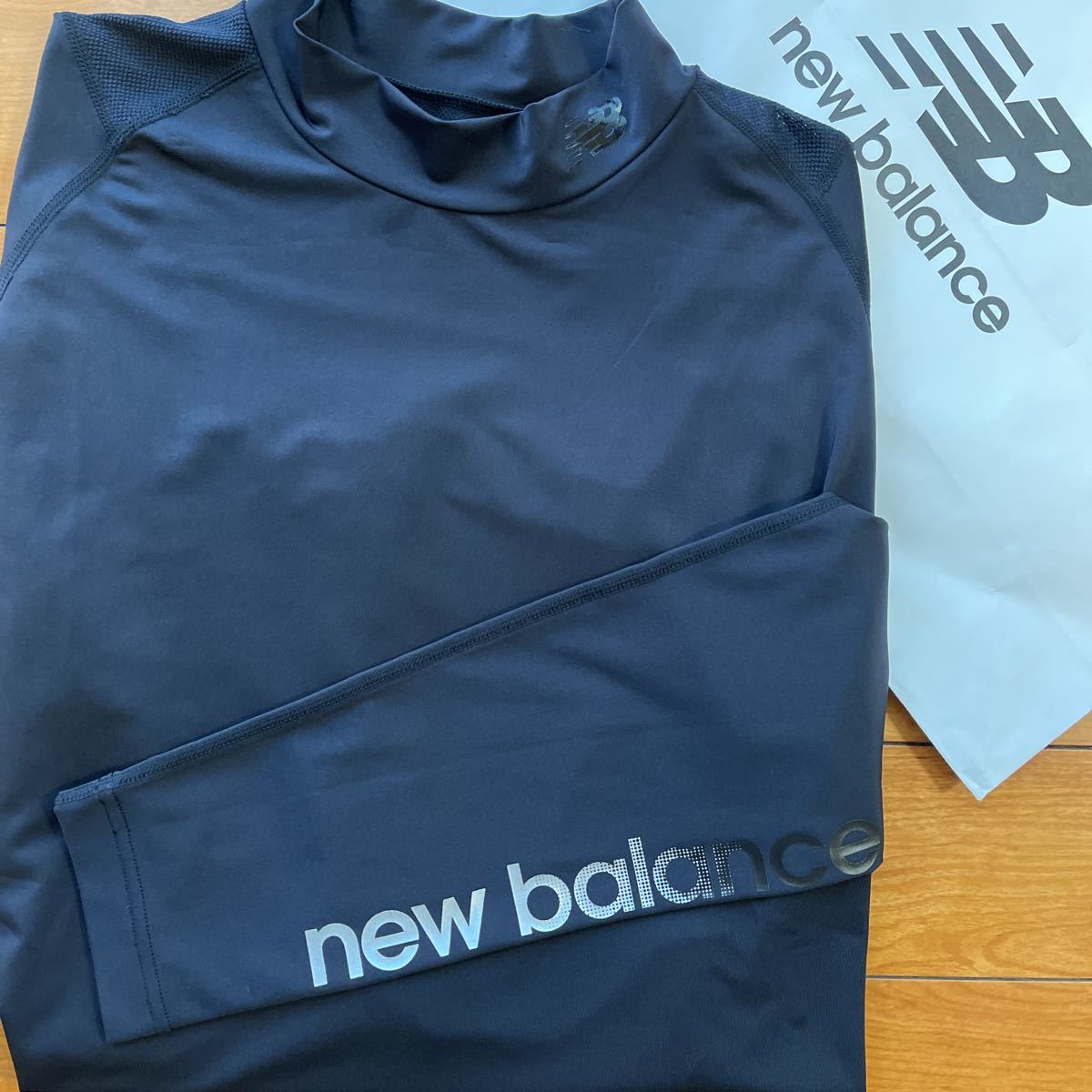 送料無料new balanceニューバランスゴルフMENSハイネック長袖シャツ吸汗速乾DRY紫外線UVCUT部分メッシュ通気性STRETCH Black(6)1try中古品