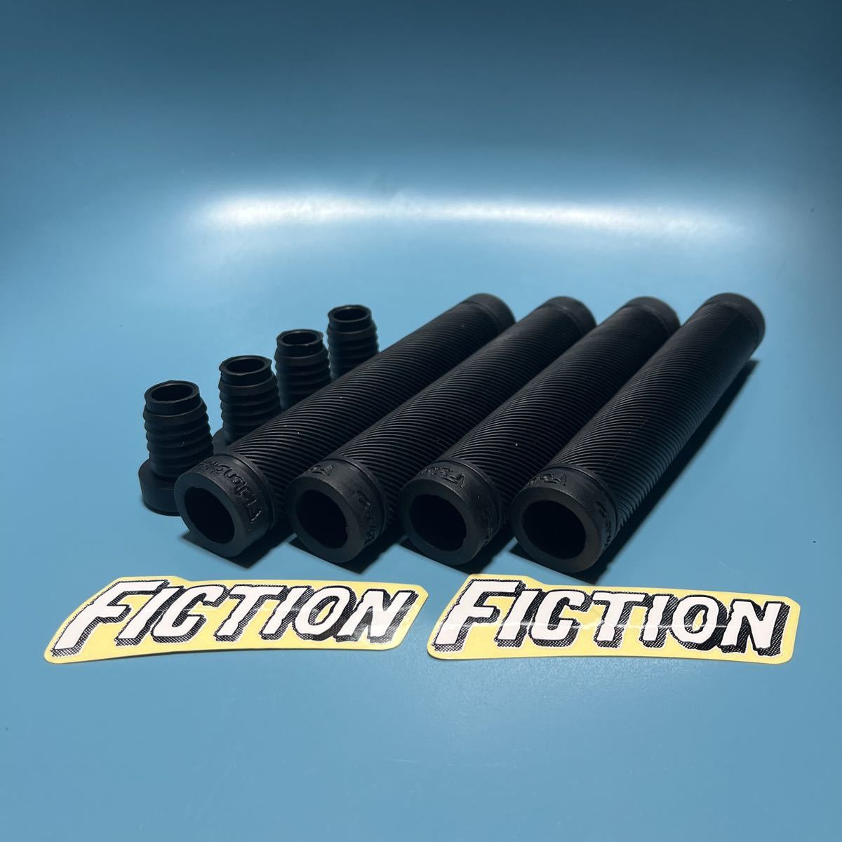 Fiction BMX フランジレスグリップ ブラック　黒　2点セット　新品未使用品　ストリート　パーク　ダート　グリップエンド付き