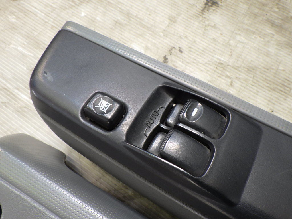 新品，セール 売り切り U61W タウンボックス レギュレーター モーター カバー ドアスピーカー パワーウィンドウ 05-02-21-729 B3-E2C スリーアール長野