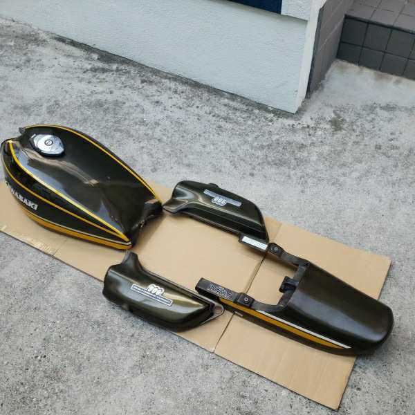 Z1 Z2 純正/当時物 外装セット タイガー 内プレス MADE IN JAPAN刻印入り_8