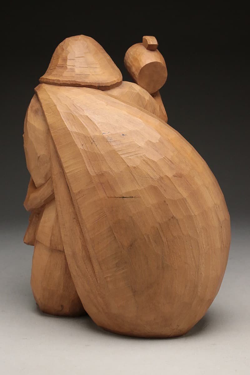 EI771 【近藤宏 作】讃岐一刀彫 木彫 大黒天像 高30cm 重2.5kg・木彫 