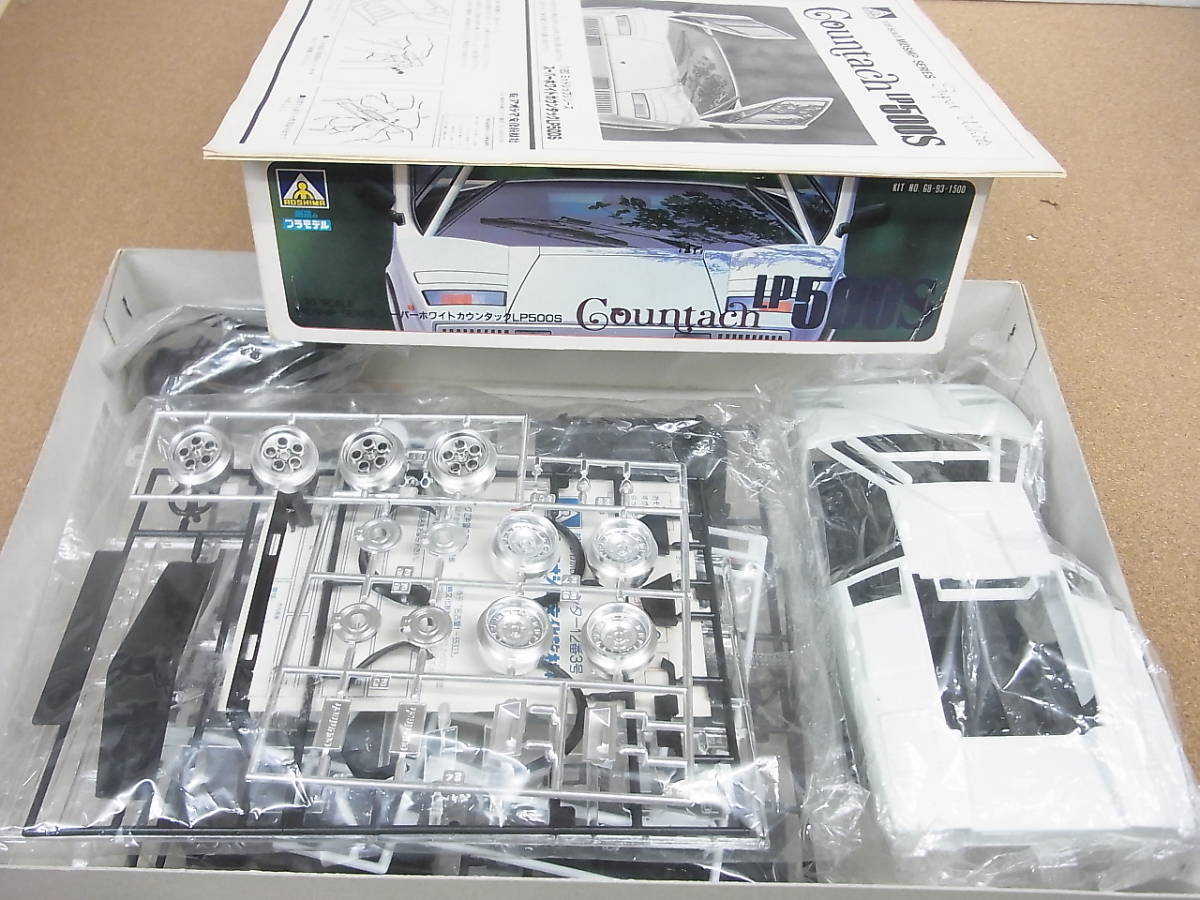 ★未使用★ 1/20 アオシマ ランボルギーニ カウンタック LP500S アオシマ ◎ 1/20 Countach LP500S スーパーホワイト カウンタック