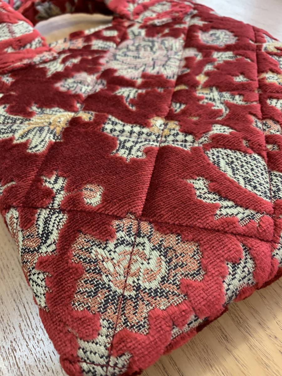 金華山、チンチラ、手提げバッグ