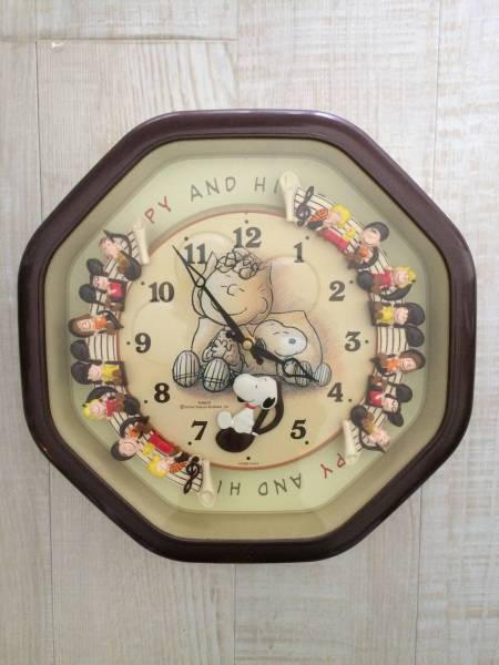 used美品★壁掛け時計スヌーピー＆チャーリーブラウンたち　