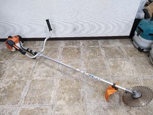 STIHL FS25CのYahoo!オークション(旧ヤフオク!)の相場・価格を見る