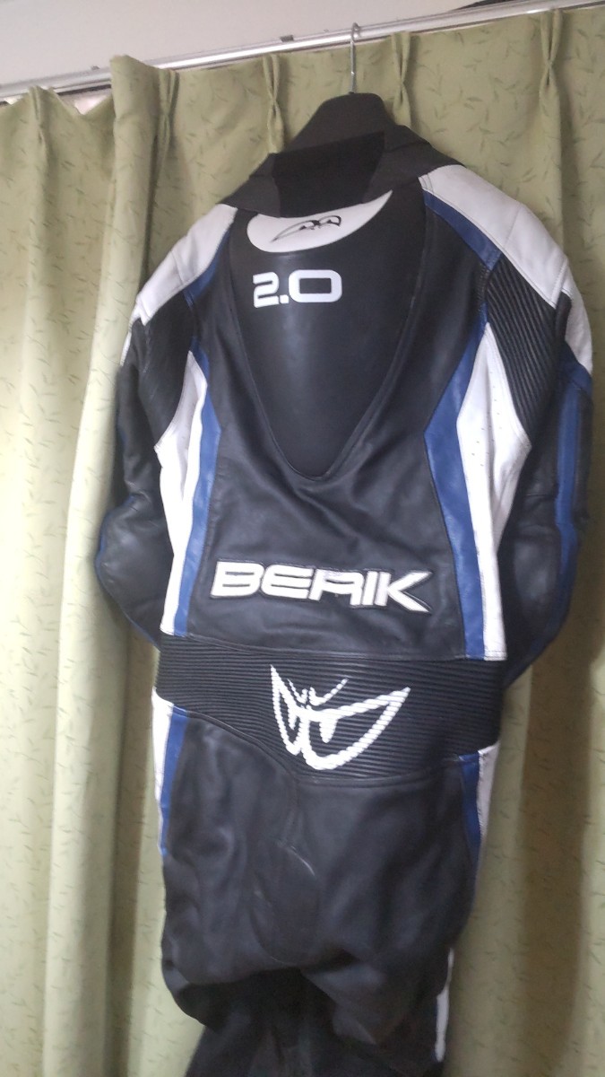 ベリック BERIK レーシングスーツ 革ツナギ 58サイズ コブ付き(XL