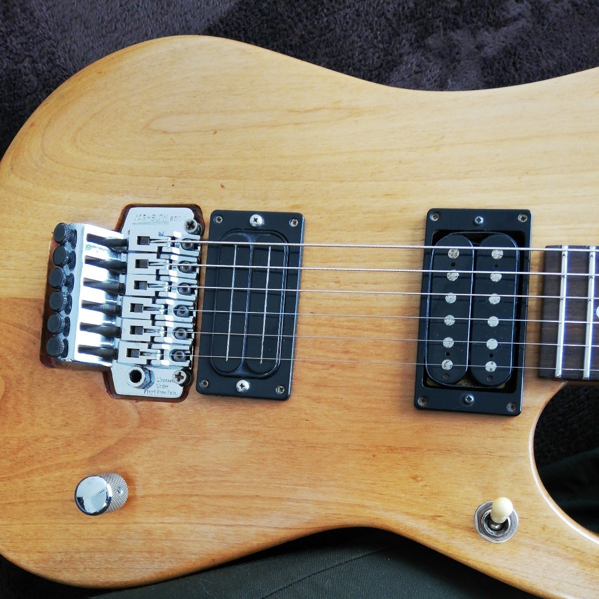 美品Washburn N2 3TS L-500 Floyd Rose レア 美品Washburn N2 3TS L-500 Floyd Rose レア 美品Washburn N2 3TS L
