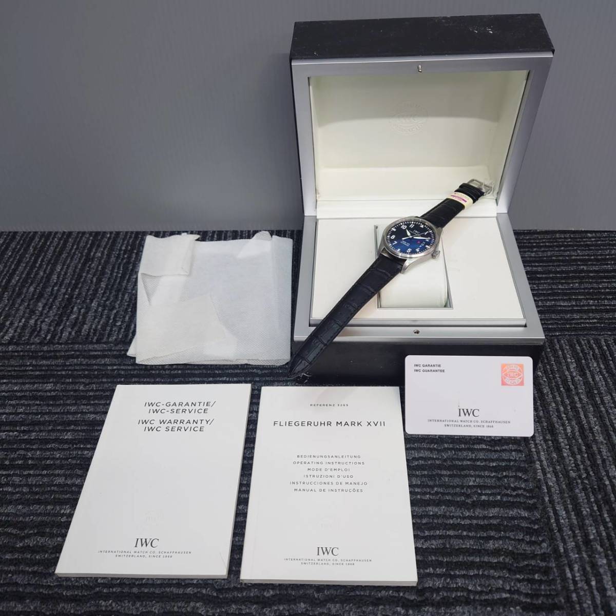 美品 IWC パイロットウォッチ マークXVII マーク17 IW326501 黒文字盤 