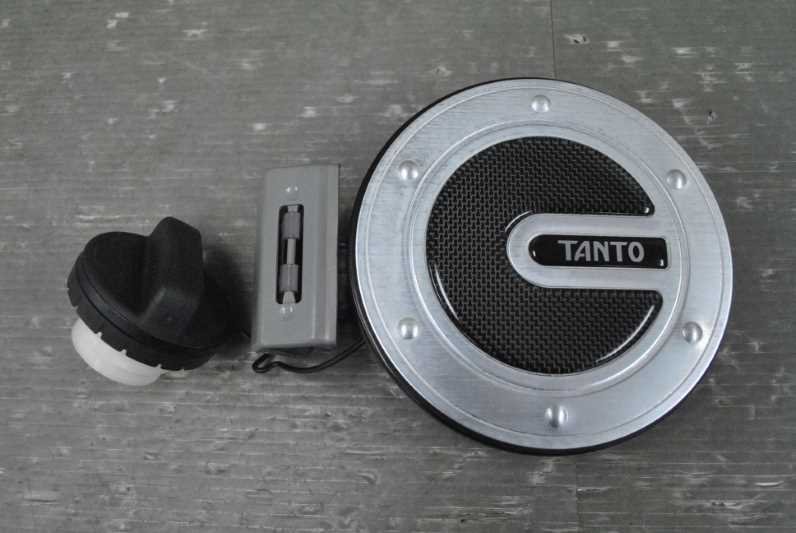 限定セール，豊富な タント G スペシャル 後期 L375S 純正 破損無 取付OK フューエルリッドパネル カバー付 フューエルキャップセット R49 s002758(サイド)｜売買されたオークション情報、yahooの商品情報をアーカイブ ダイハツ用