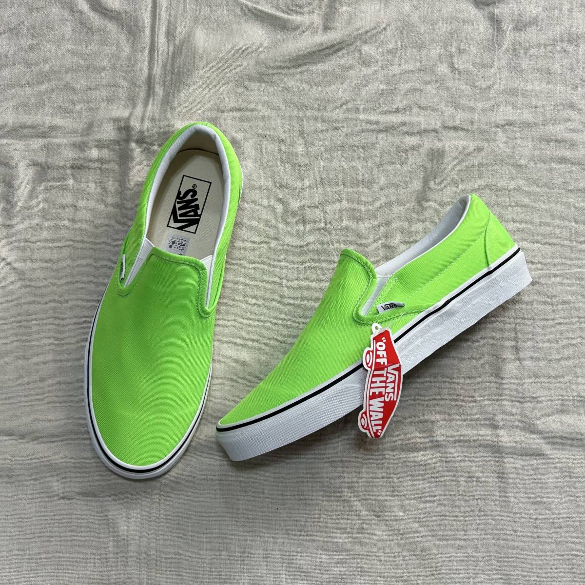 LA発！ 新品未使用 VANS SLIP-ON NEON スリッポン ネオンカラー グリーン US11 29cm 箱無し！US規格モデル
