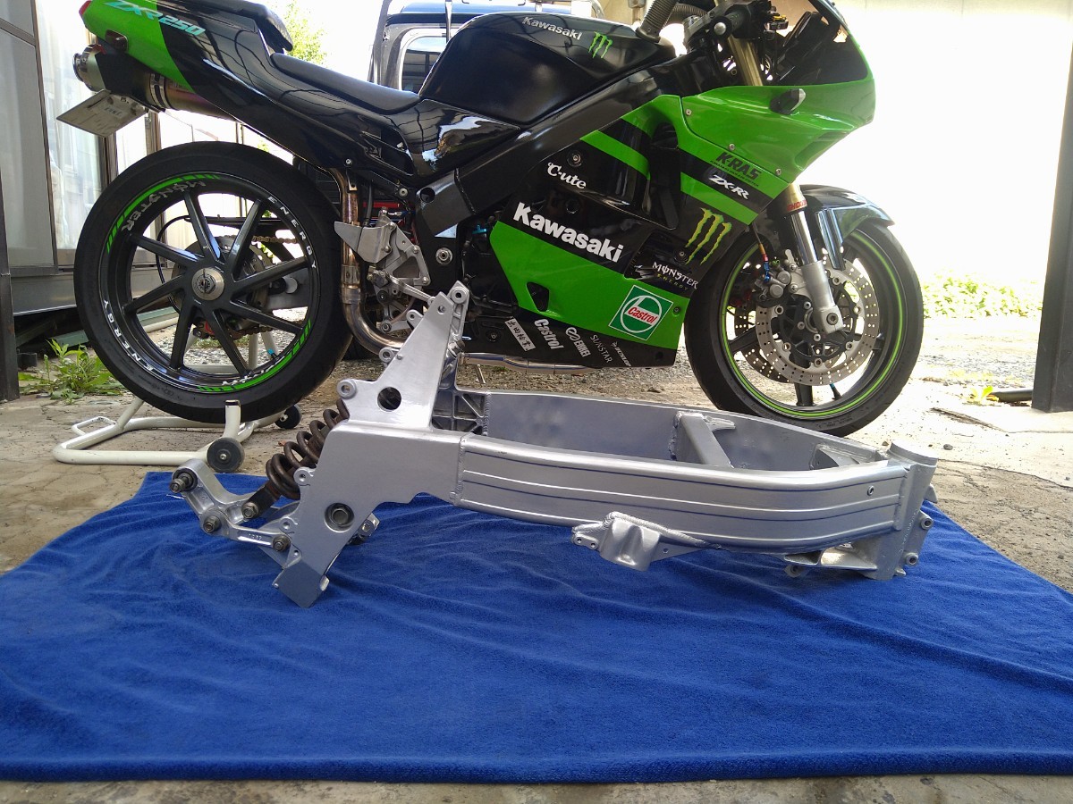 ZXR250A型 書類付フレームプロアーム仕様【フレームのみ】 Yahoo