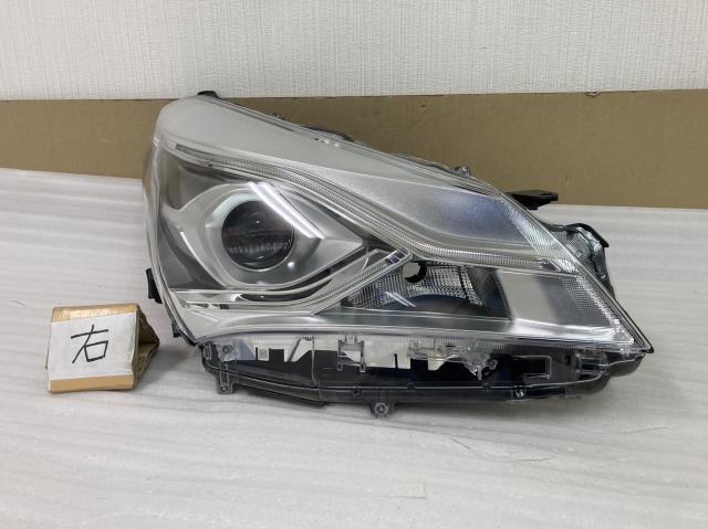 割と美品　　ヴィッツ NSP130 右ヘッドランプASSY コイト　KOITO　52-303　磨き済み　ツメ折れ無し　801125　 ヴィッツ ヘッドライト 81130-52D90 USヘッドライト USDM 北米仕様