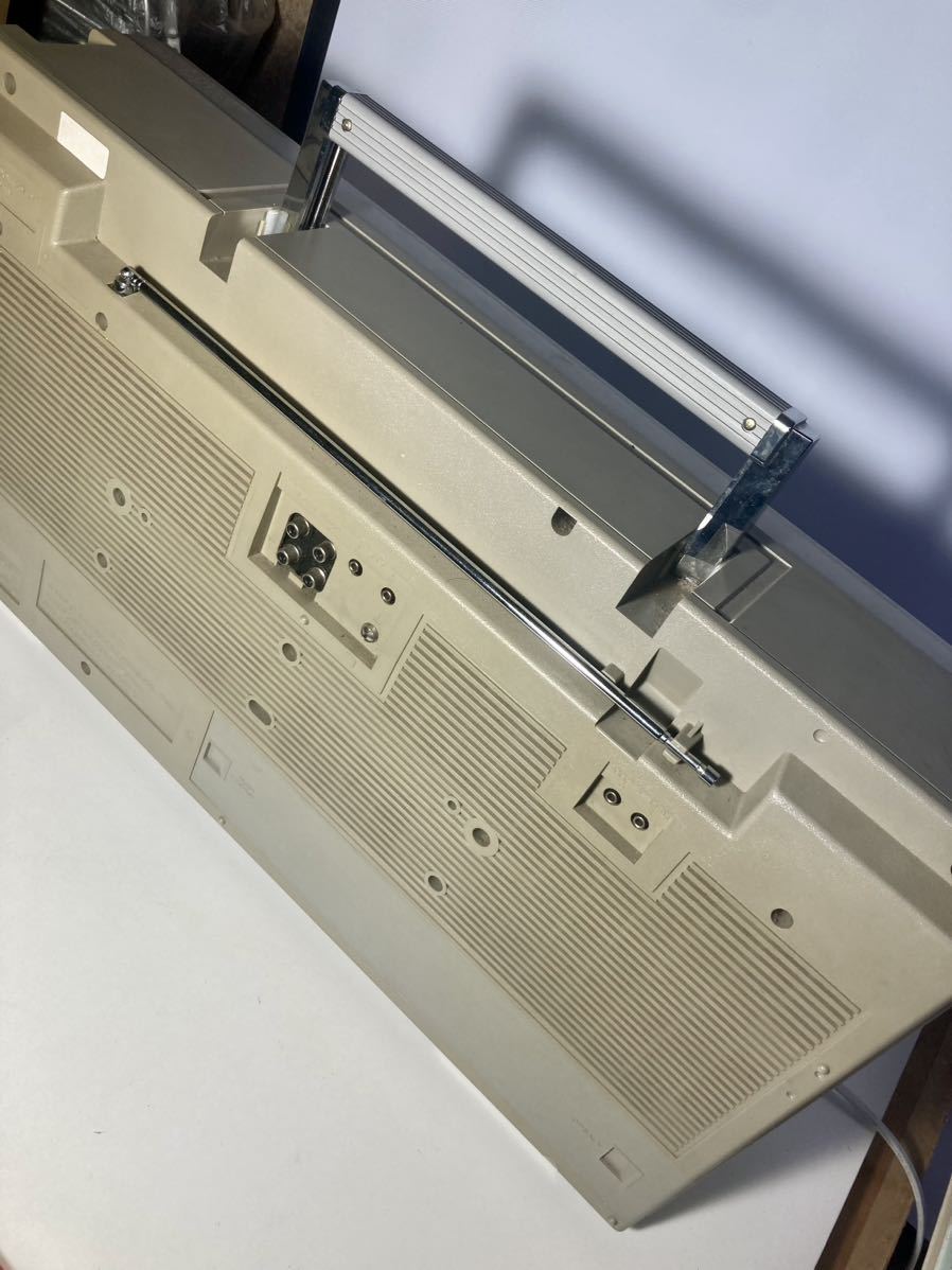 TOSHIBA BOM BEAT RT-S83 ラジオカセットレコーダー 中古品 動作未確認